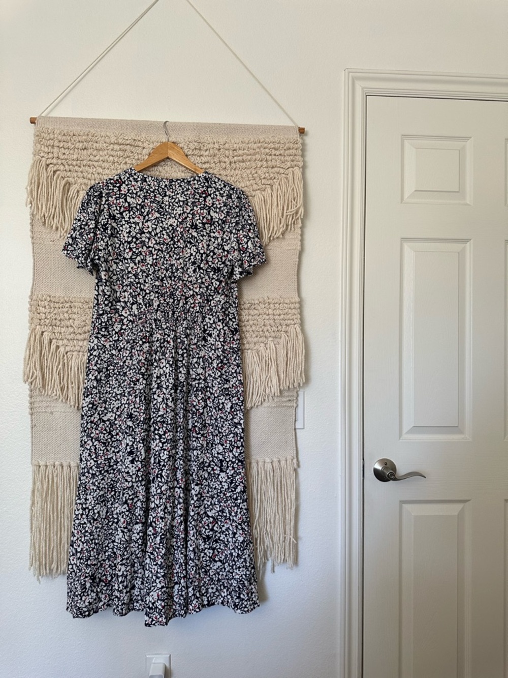 Madewell Button-Front Flutter-Sleeve Midi Dress - Picture 7 of 7